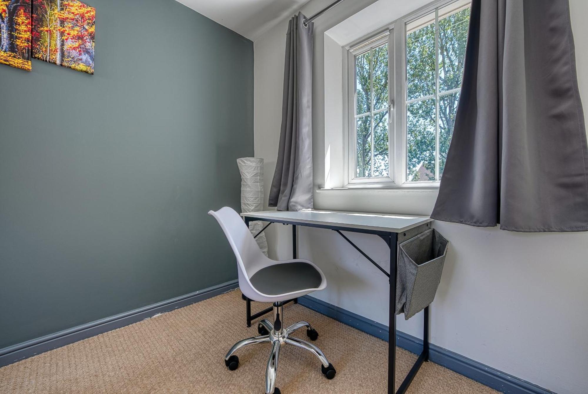 Nec Exhibitor Home, Stay Near Birmingham Airport Zewnętrze zdjęcie
